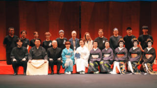 話芸劇場「艶子姐さん」メモリアル公演にて、チーム名取の集合写真